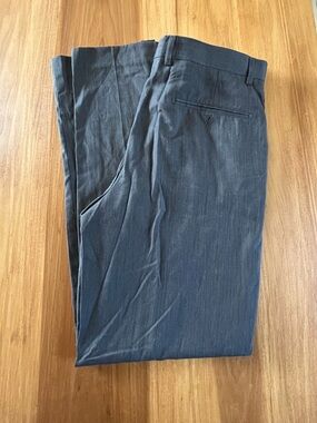 Eighlano Platinum Collection Men's grey Dress Pants - 32